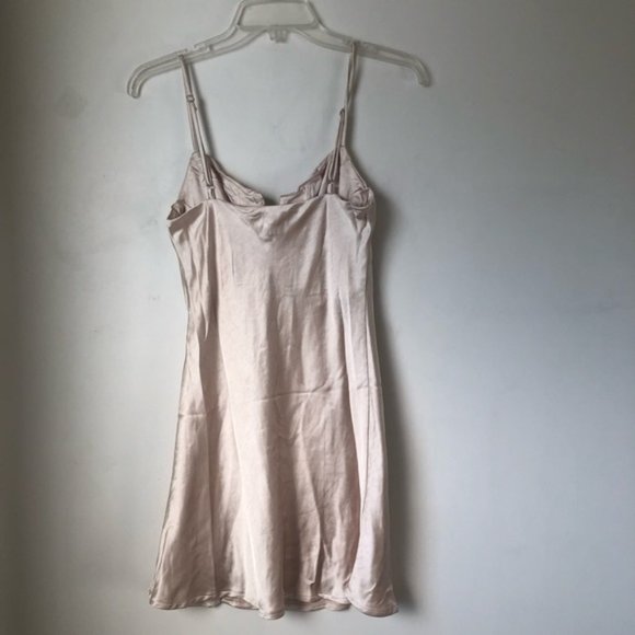 Princess Polly Hewlett Champagne Mini Satin Slip Dress 4 - Picture 9 of 9